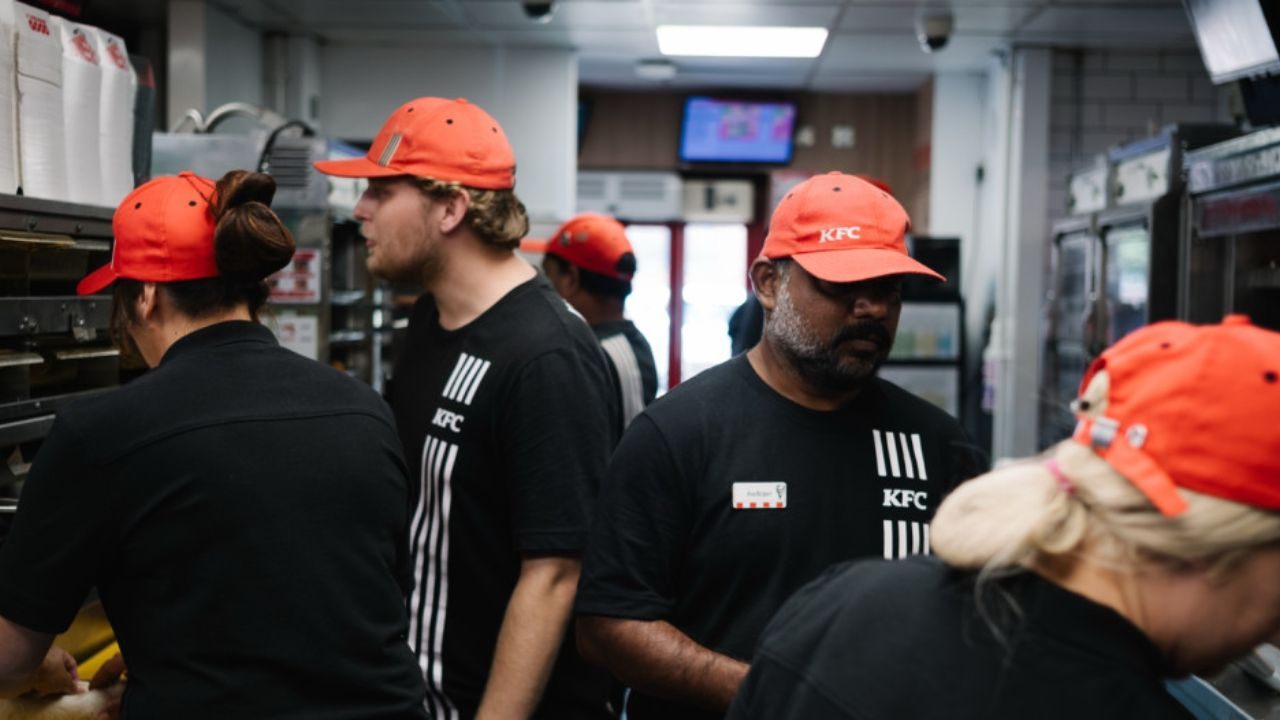 Miembros del equipo de KFC: funciones en el restaurante y requisitos de elegibilidad